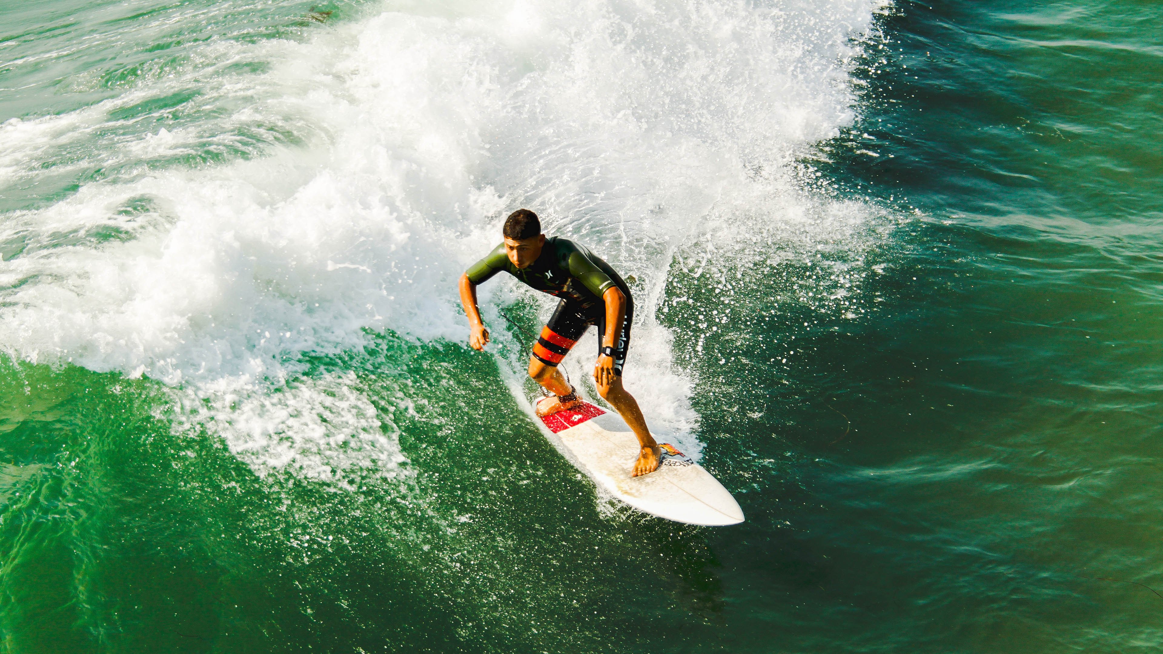 米兰体育联赛-勇士队豪取八连胜，联盟最热球队之一，勇士队十佳球